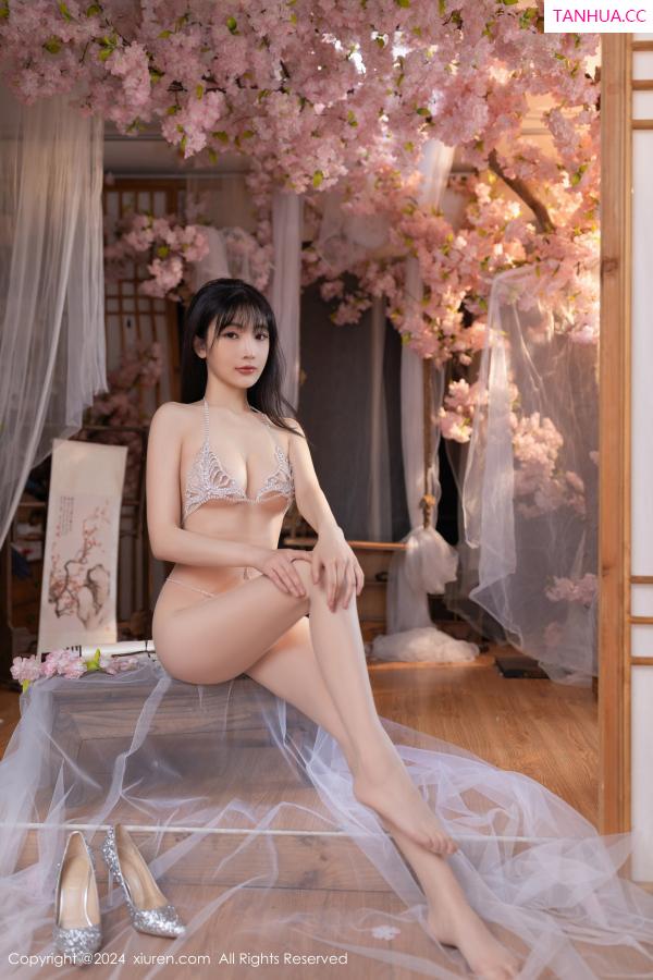 陆萱萱  [XiuRen]高清写真图 2024.07.04 No.8807 陆萱萱 性感美腿第60张图片